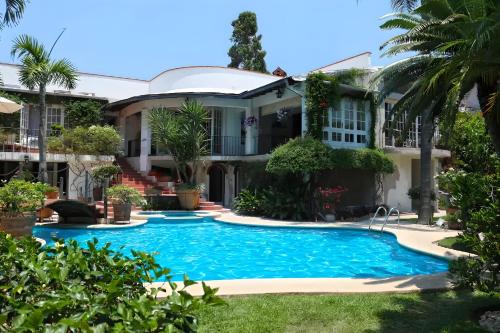 Villa de Lena in Cuernavaca, Mexico