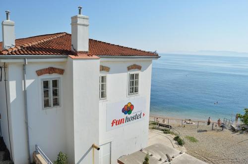 Fun Hostel