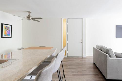 Luxury Apartment WeHo Boys Town med in Los Angeles, USA