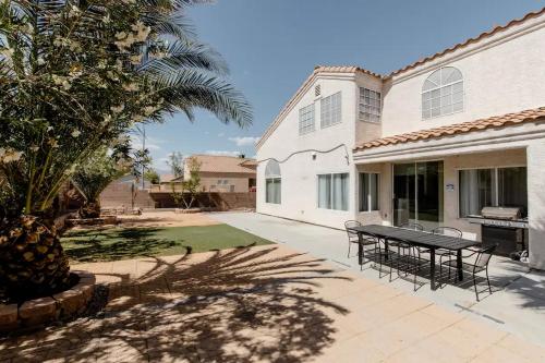 Rose Canyon- 5 Bedroom Home in Las Vegas, Las Vegas (foto 3)