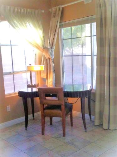 Rose Canyon- 5 Bedroom Home in Las Vegas, Las Vegas (foto 7)