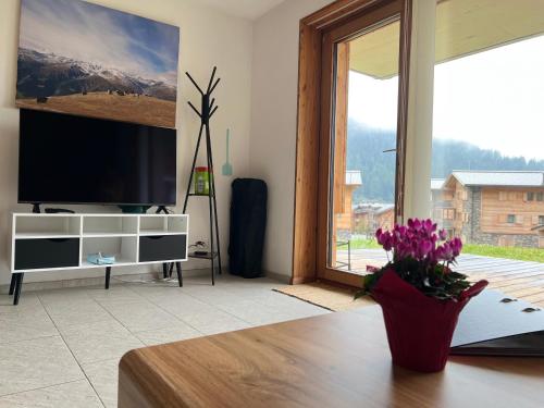 Chalet Breithorn- Perfect for Holiday with Amazing View!