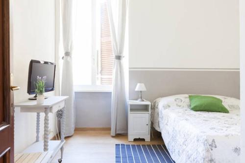Domus Merulana Bed and Breakfast – Rome