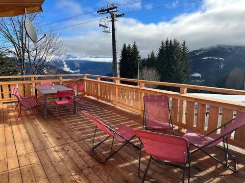 Chalet de 4 chambres avec jardin et wifi a La Lechere a 1 km des pistes