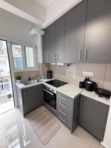 Cozy apartment in the heart of Athens - image 10