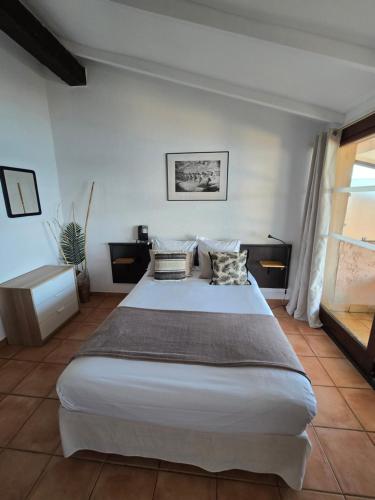 Hotel Chanteplage Room Type - Triple Superior Room with Terrace and Sea View Hotel Chanteplage Room Type - Triple Superior Room with Terrace and Sea View