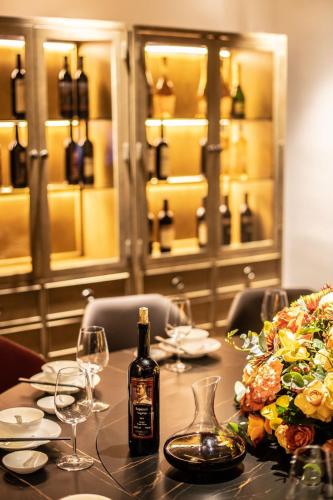 Restaurant, Yiwu Holly Hotel near Huang Yuan Comodities Market