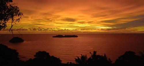 The view padang, Amazing view, food, drink, sleep, transport, 8 mins Mentawai fast ferry