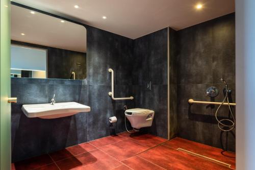 Essence Living Exclusive - image 7