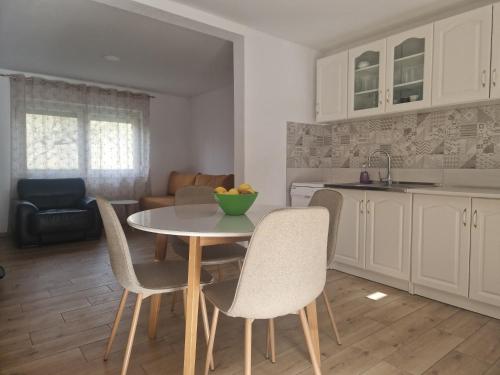 Sofija, Guests House in Ključ