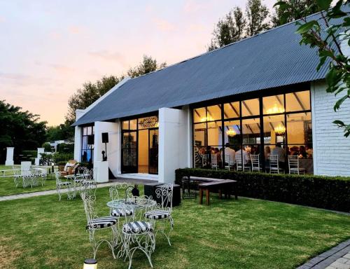 taman, Brenaissance Wine and Stud Estate in Stellenbosch