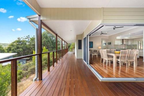 AVALON 5 STAR LUX 4 Bedroom home Kingfisher Bay Fraser Island 8 GUEST