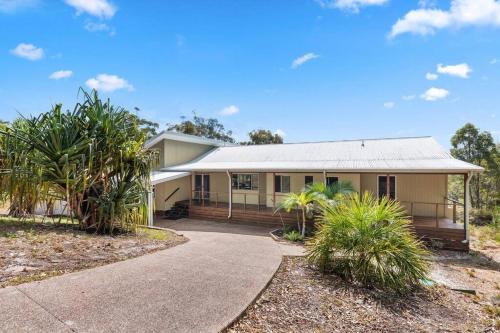 AVALON 5 STAR LUX 4 Bedroom home Kingfisher Bay Fraser Island 8 GUEST