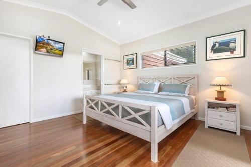 AVALON 5 STAR LUX 4 Bedroom home Kingfisher Bay Fraser Island 8 GUEST