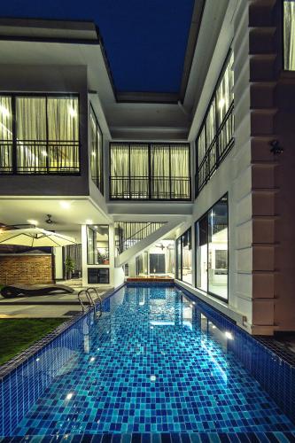 Ipoh Santorini  in تامبون