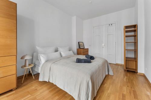 Stylish 120sqm Appartment in Berlin-Mitte, Berlin (photo 2)