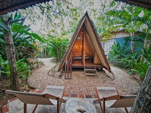 Basa-basi Lodge in Karimunjawa