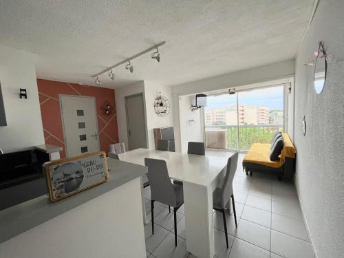 Appartement devant la mer + parking - Location saisonnière - Le Grau-du-Roi