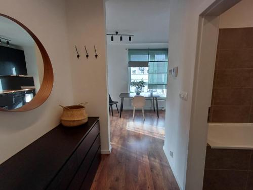 One-Bedroom Apartment image 10