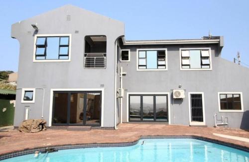 Savoli Guest House in Bluff