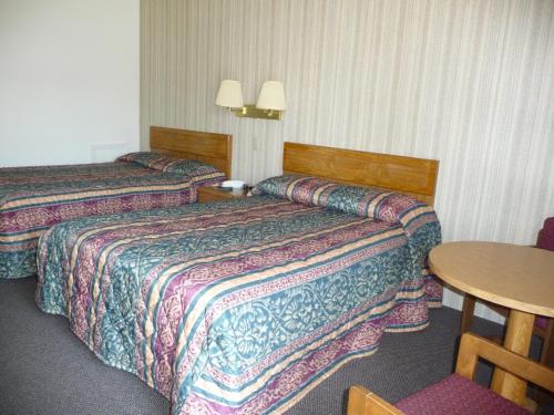 Red Rose Motel - image 5