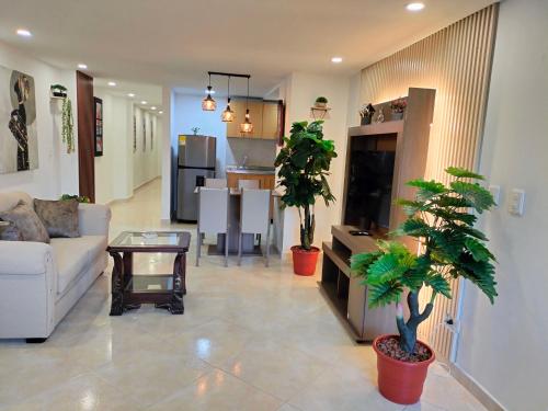 Lujoso, central, 100 m2, 3 camas, wifi, balcón 302, Medellín (fotografie 11)