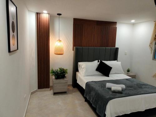 Lujoso, central, 100 m2, 3 camas, wifi, balcón 302, Medellín (fotografie 5)