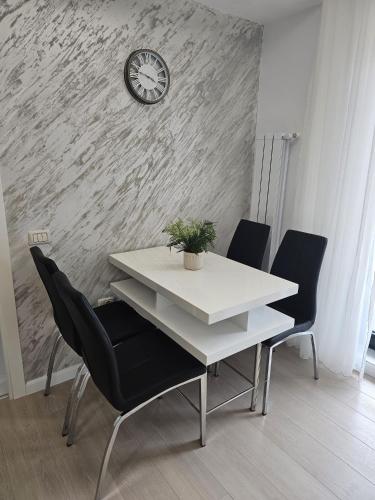 Faciliteiten, Apartamentul cu amintiri in Mamaia