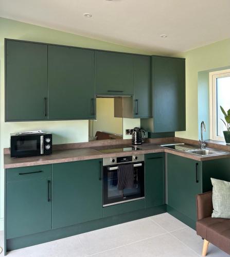 Kitchen, White Oaks Sussex in Hurstpierpoint and Sayers Common