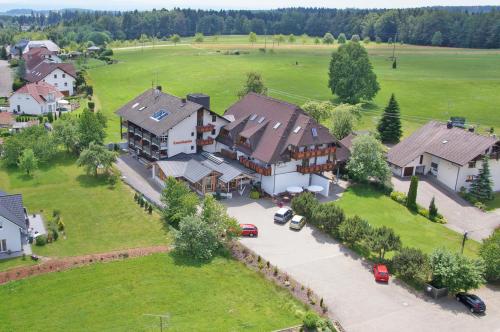 Wellnesshotel Sonnenhof & Sonnhalde - Hotel - Ühlingen-Birkendorf