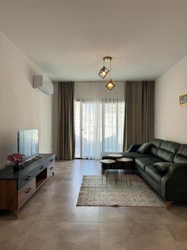 sala de TV, Ceasar Resort and Spa in Default city
