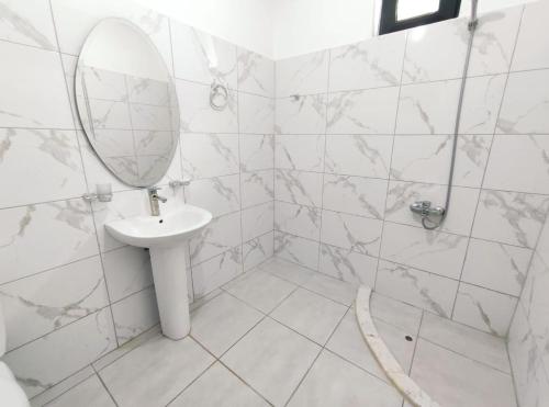 Two-Bedroom Apartment image 5