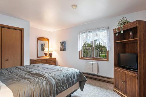 Dells Getaway At Tamarack & Mirror Lake Resort in Wisconsin Dells, USA