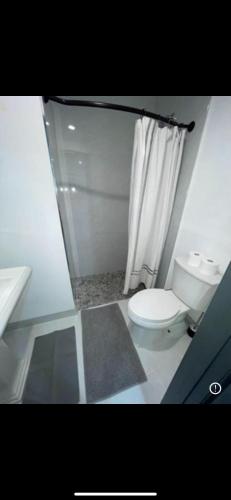Room with Private Bathroom/No closet in Boca Raton, USA