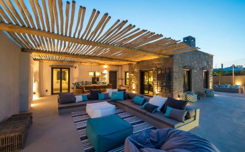 מרפסת, Einzigartige Villa in Paros mit Jacuzzi und Strandzugang in מולוס פראו