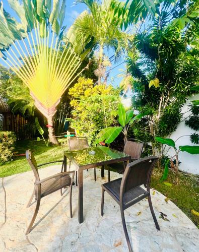 Kert, Villa Clarissa No. 8 in Pueblo de los Pescadores