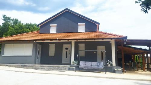 Zunanjost, Family friendly house with a swimming pool Imotski, Zagora - 22880 in Donji Vinjani