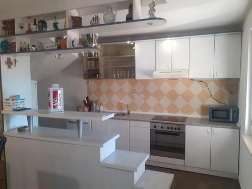 kuhinja, Family friendly house with a swimming pool Imotski, Zagora - 22880 in Donji Vinjani