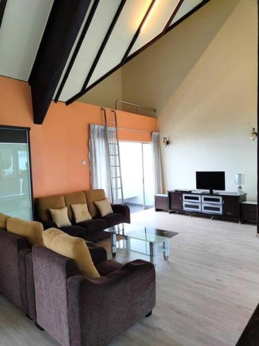 Silverpart Resort Fraser Hill C3-6-1 Forest View High Floor No lift Silverpart Resort Fraser Hill C3-6-1 Forest View High Floor No lift