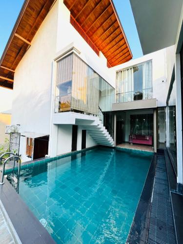 The Hilltop House