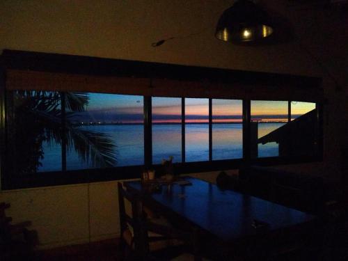 CASA JUNTO AL RIO