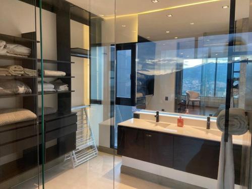 penthouse luxurytravelhome poblado, Medellín (photo 9)