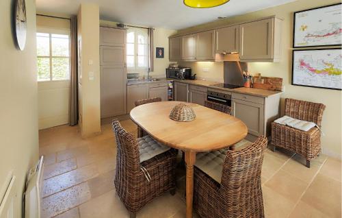 Beautiful Home In Saint-laurent-de-la-ca With Kitchen