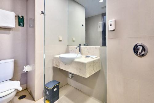 Grand Orchid Hotel Yogyakarta Room Type - Deluxe Twin Room