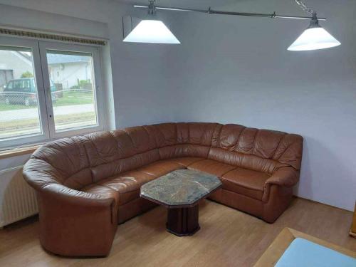 schönes Ferienhaus mit grossem Pool 1200 m zum Balaton (schones Ferienhaus mit grossem Pool 1200 m zum Balaton) in บาลาตองเบเรนี