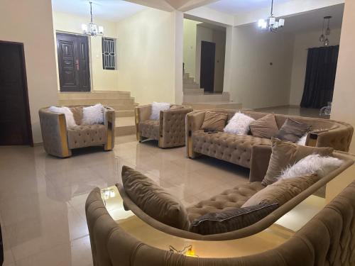 Prestigious Elegant Duplex - Abasscee