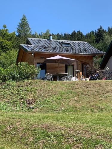 Beautiful *** Chalet Le Gentiane in L'Alpe du Grand Serre