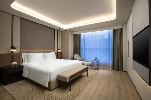 Crowne Plaza Zhengzhou High Tech Zone, an IHG Hotel