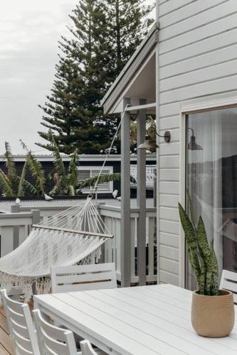 Fingal Bay family retreat, The Pines in Fingal Bay