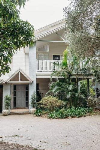 Fingal Bay family retreat, The Pines in Fingal Bay